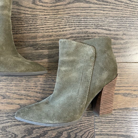 GUESS Green Ankle Boots - Picture 2 of 6